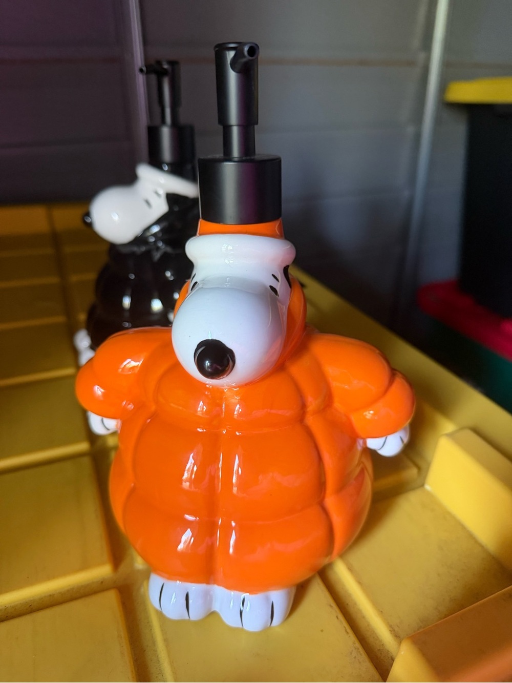 Peanuts snoopy orange puffy jacket ceramic soap dispenser -NEW